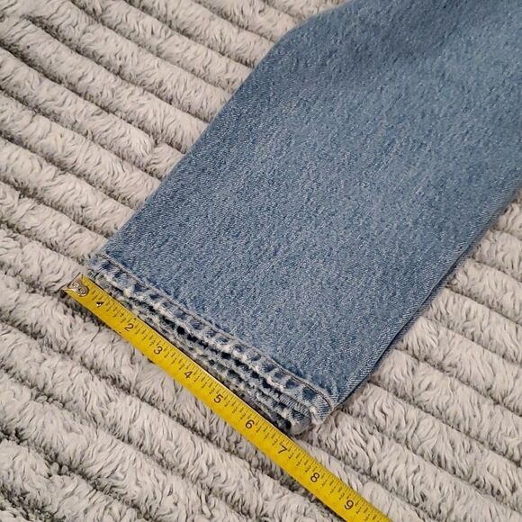 Medium wash hi-rise distressed Carmar jeans size 27 - Picture 9 of 10
